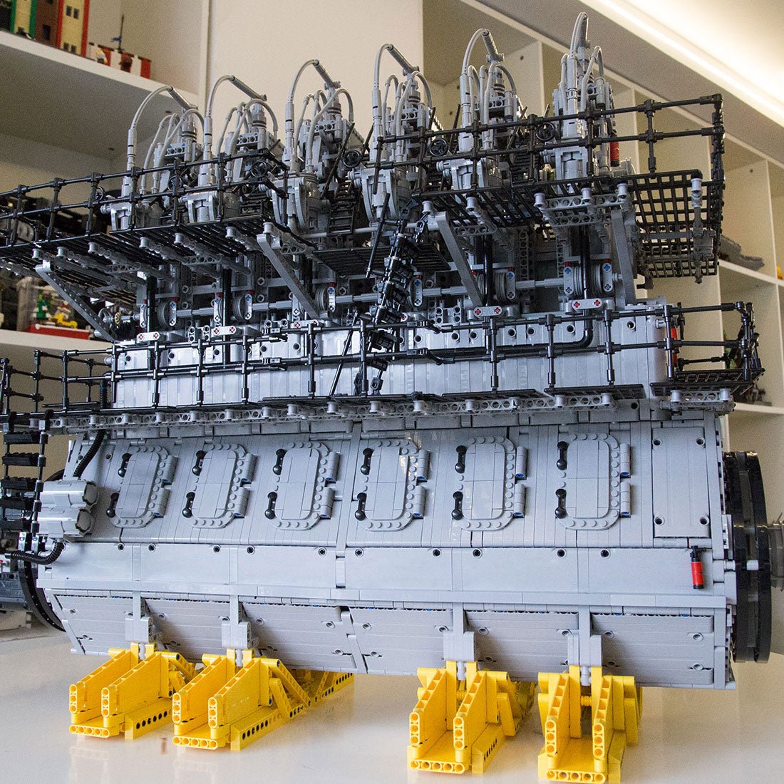 MOC - 141278 2 - Stroke Marine Diesel Engine Klemmbausteine - LesDiyLesDiy