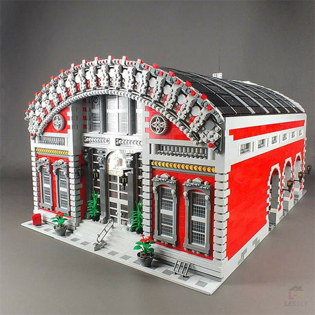 MOC - 72682 Der Bahnhof - LesDiyLesDiy